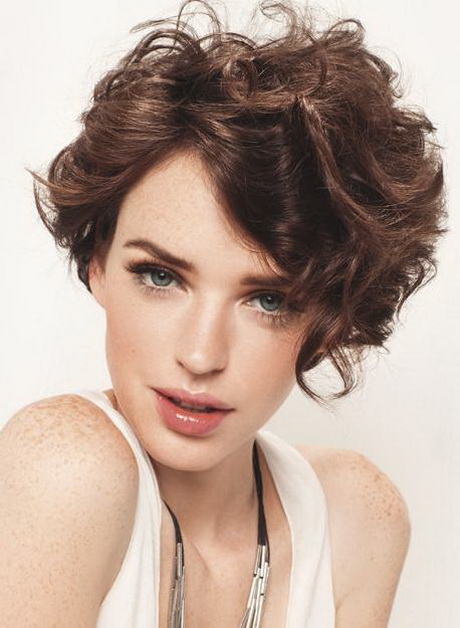 short-haircuts-curly-hair-pictures-67_6 Short haircuts curly hair pictures