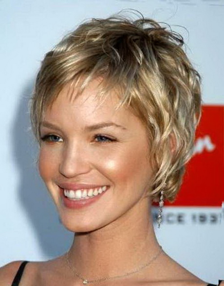 short-haircuts-for-wavy-hair-women-79_8 Short haircuts for wavy hair women