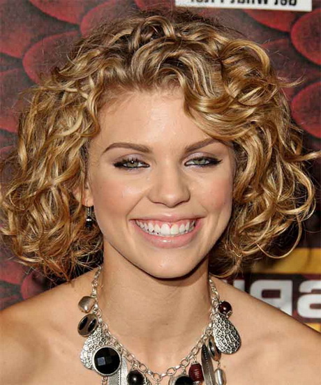 short-hairstyles-for-curly-hair-round-face-01_18 Short hairstyles for curly hair round face