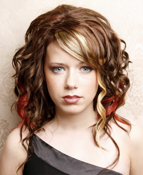 short-hairstyles-for-round-faces-and-curly-hair-50_8 Short hairstyles for round faces and curly hair