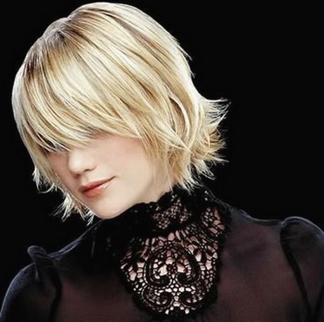 short-hairstyles-with-long-layers-47_12 Short hairstyles with long layers