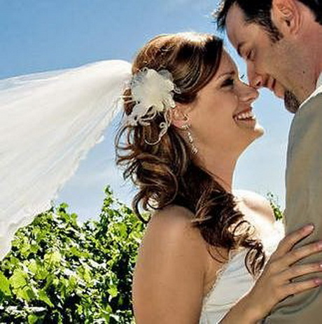 side-bridal-hairstyles-98_3 Side bridal hairstyles