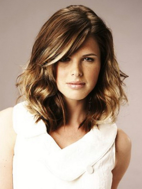 trendy-haircuts-medium-length-hair-94-3 Trendy haircuts medium length hair