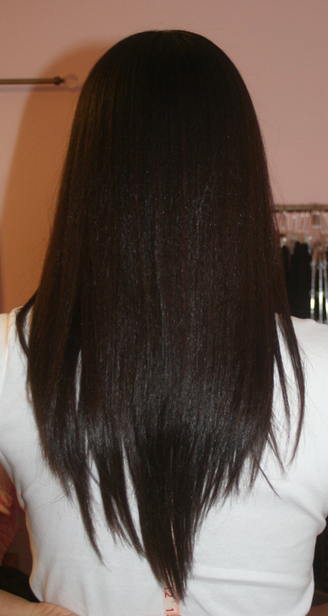v-shaped-haircut-for-long-hair-70 V shaped haircut for long hair