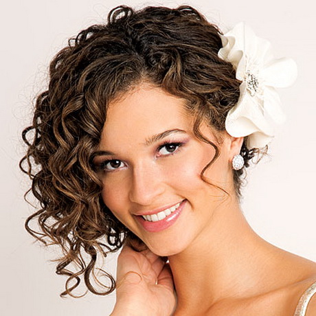 curly-bridal-hairstyles-94_15 Curly bridal hairstyles