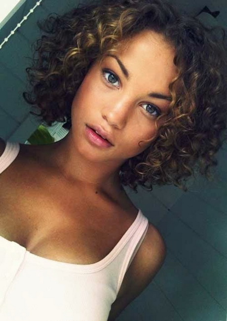 curly-hairstyles-black-women-43_9 Curly hairstyles black women