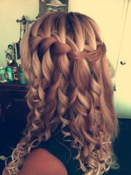 curly-hairstyles-for-graduation-41_4 Curly hairstyles for graduation