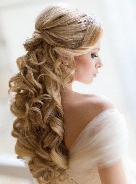 curly-hairstyles-for-wedding-53_17 Curly hairstyles for wedding