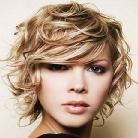 curly-short-hairstyles-for-round-faces-14_16 Curly short hairstyles for round faces