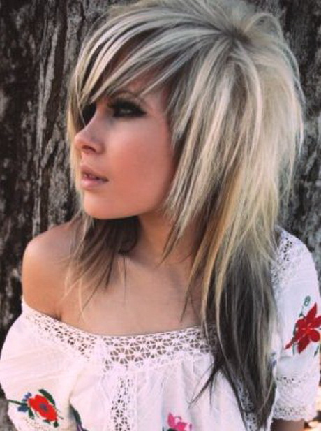 emo-hairstyles-for-girls-with-long-hair-66_2 Emo hairstyles for girls with long hair