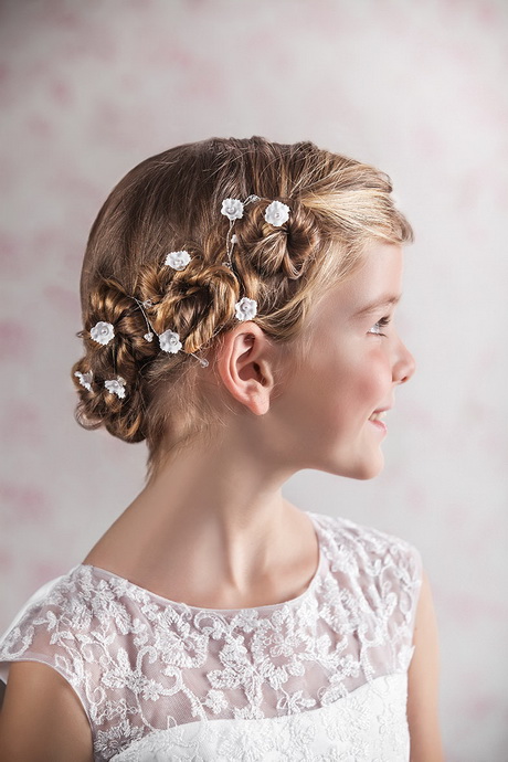 first-communion-hairstyles-long-hair-93_15 First communion hairstyles long hair