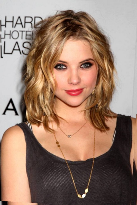 fun-medium-length-hairstyles-71_8 Fun medium length hairstyles