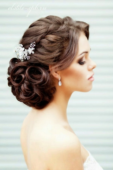 hairstyles-for-brides-with-long-hair-55_6 Hairstyles for brides with long hair