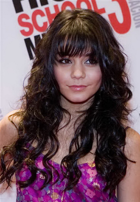 hairstyles-for-long-curly-hair-with-bangs-42_3 Hairstyles for long curly hair with bangs