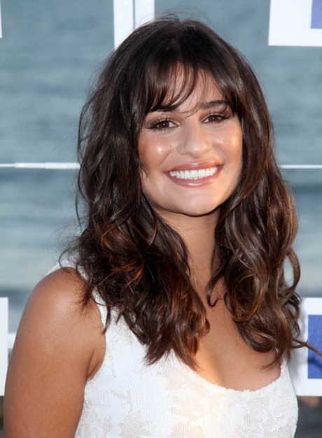 hairstyles-for-long-curly-hair-with-bangs-42_7 Hairstyles for long curly hair with bangs