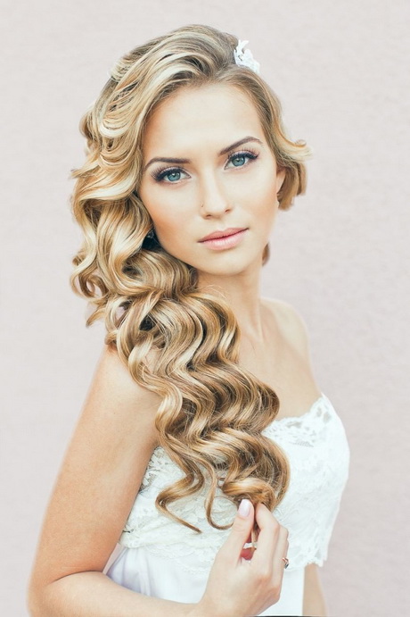 hairstyles-for-long-hair-for-a-wedding-94_5 Hairstyles for long hair for a wedding