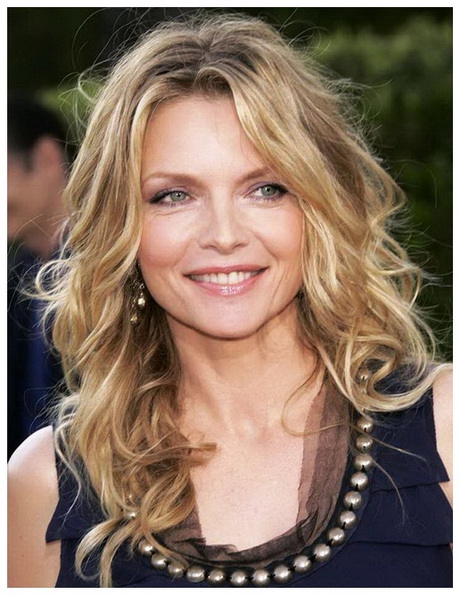 hairstyles-for-older-women-with-long-hair-72_4 Hairstyles for older women with long hair