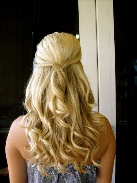 half-up-half-down-hairstyles-for-long-hair-82_3 Half up half down hairstyles for long hair