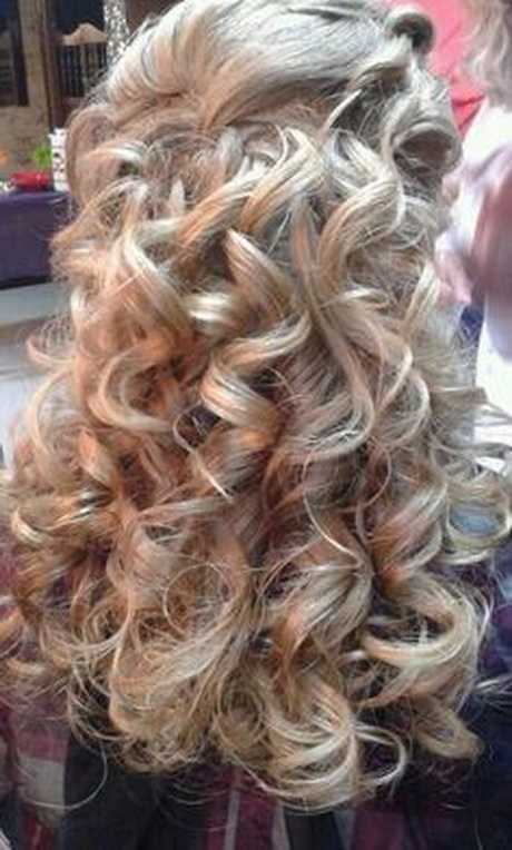 homecoming-curly-hairstyles-42_4 Homecoming curly hairstyles