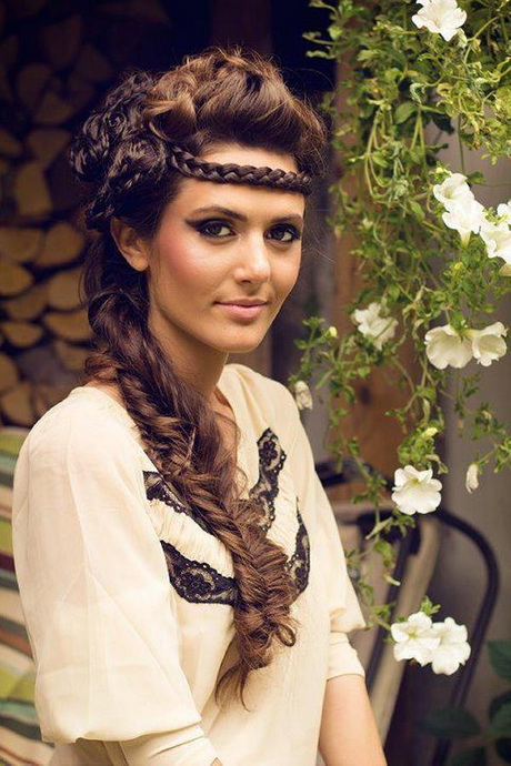 interesting-hairstyles-for-long-hair-21_10 Interesting hairstyles for long hair