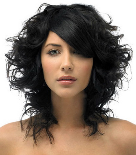 long-layered-curly-hairstyles-43_9 Long layered curly hairstyles