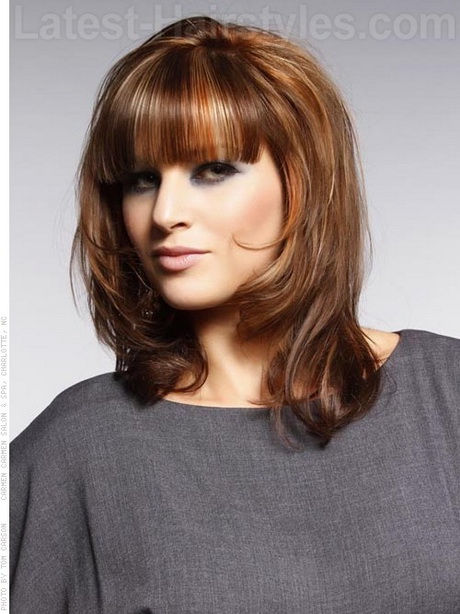 medium-layered-hairstyles-with-bangs-00_6 Medium layered hairstyles with bangs