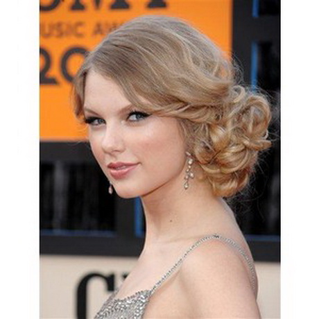 medium-length-hairstyles-for-prom-73_11 Medium length hairstyles for prom