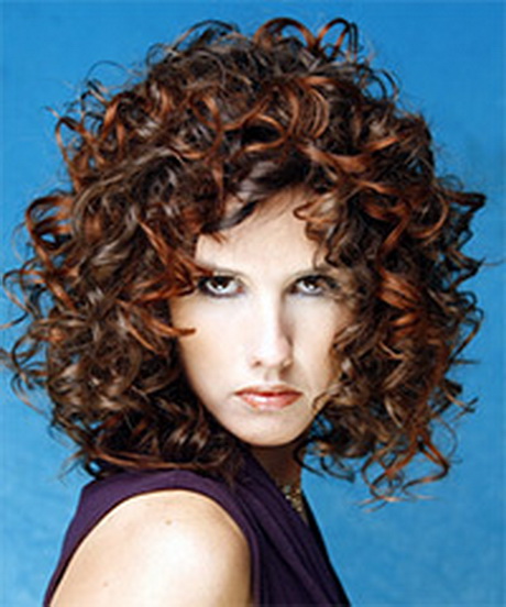 medium-length-layered-curly-hairstyles-86_16 Medium length layered curly hairstyles