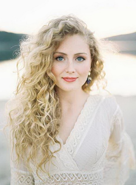 natural-curly-long-hairstyles-11_17 Natural curly long hairstyles