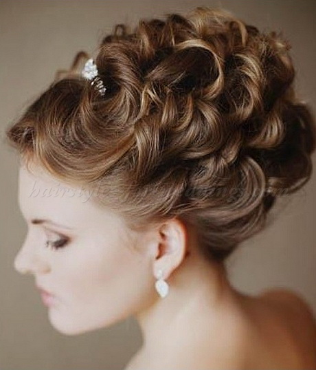 prom-hairstyles-curly-updos-35_5 Prom hairstyles curly updos