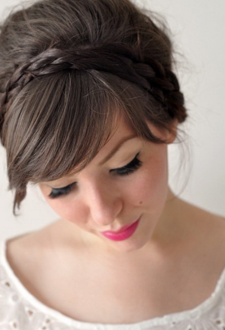 prom-hairstyles-with-bangs-57_18 Prom hairstyles with bangs