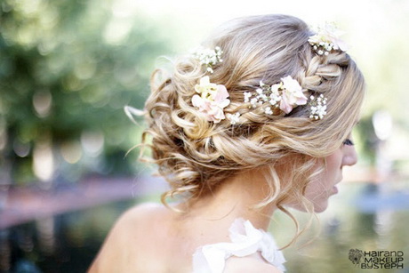 prom-hairstyles-with-flowers-80_2 Prom hairstyles with flowers
