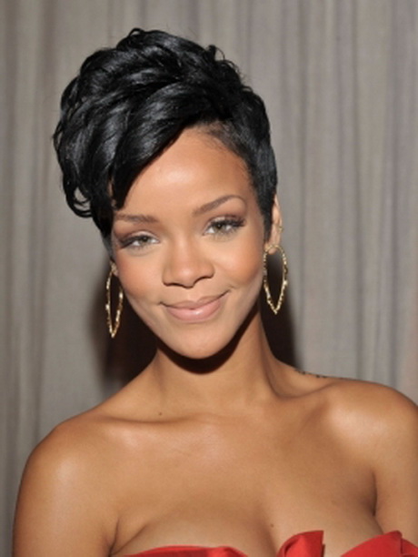 rihanna-short-curly-hairstyles-08_2 Rihanna short curly hairstyles