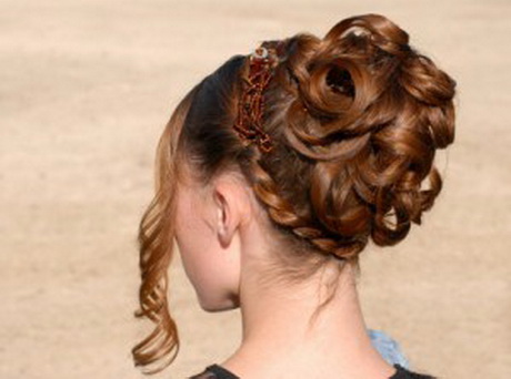 senior-prom-hairstyles-72_18 Senior prom hairstyles