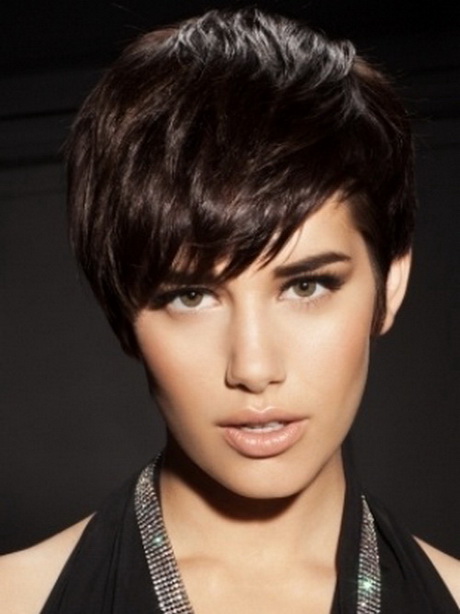 short-dark-hairstyles-for-women-15_18 Short dark hairstyles for women