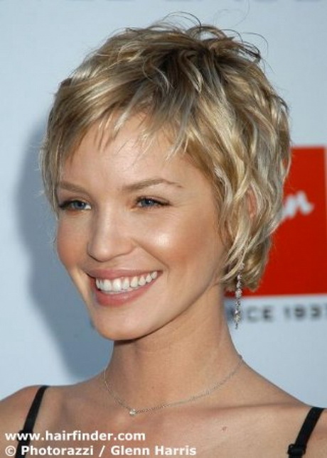 short-hairstyles-for-older-women-with-round-faces-20_10 Short hairstyles for older women with round faces