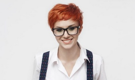 short-hairstyles-for-women-with-glasses-06_18 Short hairstyles for women with glasses