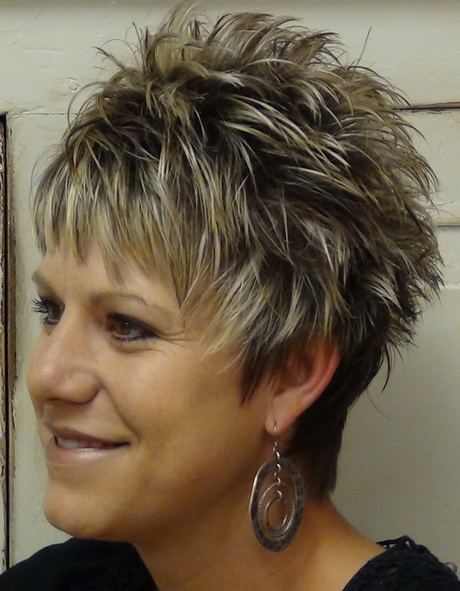 short-spikey-hairstyles-for-women-over-50-81_13 Short spikey hairstyles for women over 50