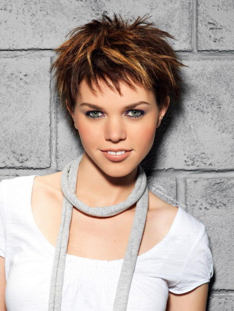 short-spikey-hairstyles-for-women-over-50-81_5 Short spikey hairstyles for women over 50