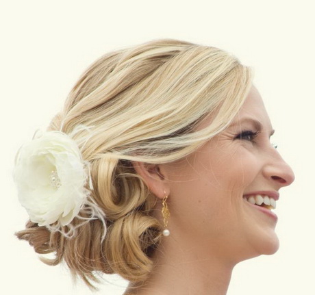 wedding-medium-hairstyles-61_15 Wedding medium hairstyles