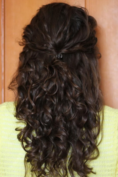 curly-hairstyles-for-school-82_13 Curly hairstyles for school