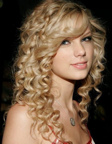 hairstyles-curly-08_15 Hairstyles curly