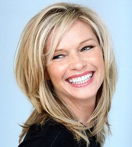 medium-length-hairstyles-with-layers-09_8 Medium length hairstyles with layers