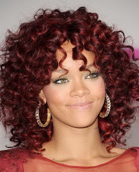 rihanna-curly-hairstyles-28_19 Rihanna curly hairstyles