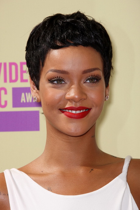 rihannas-short-hairstyles-85_2 Rihannas short hairstyles