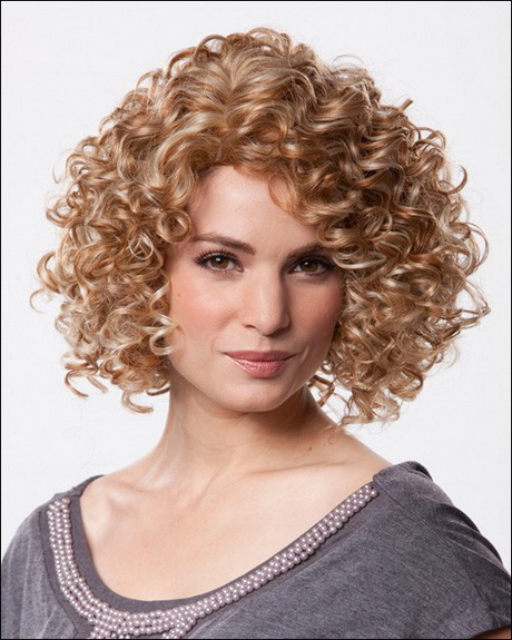 short-curly-wigs-79_7 Short curly wigs