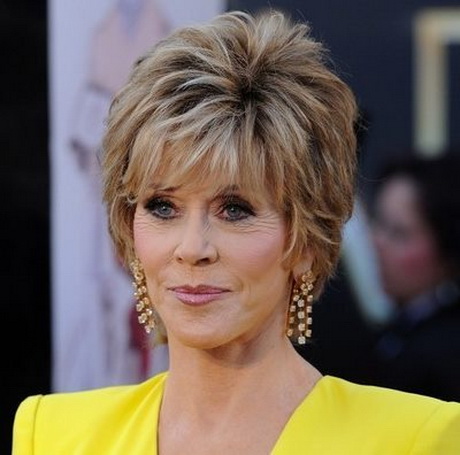 short-layered-hairstyles-for-older-women-53_13 Short layered hairstyles for older women