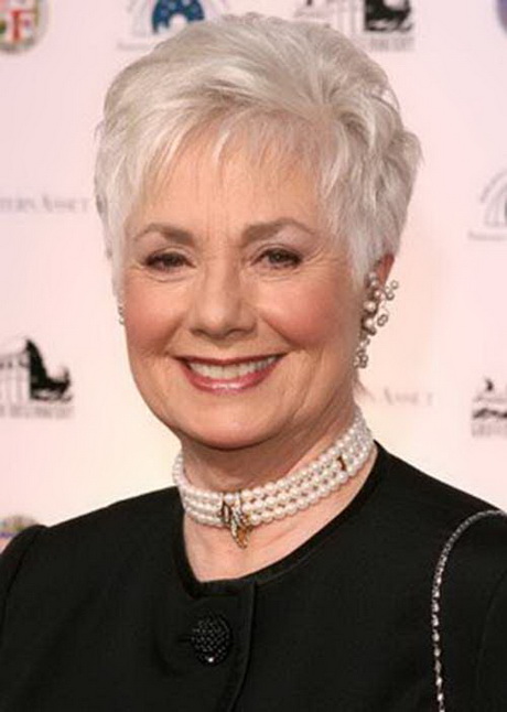 short-layered-hairstyles-for-older-women-53_15 Short layered hairstyles for older women