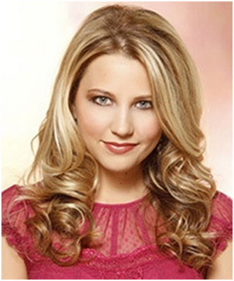 simple-curly-hairstyles-74_15 Simple curly hairstyles