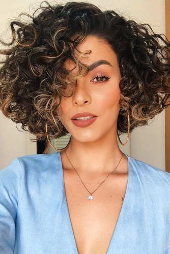 curly-short-hairstyles-2020-31_10 Curly short hairstyles 2020